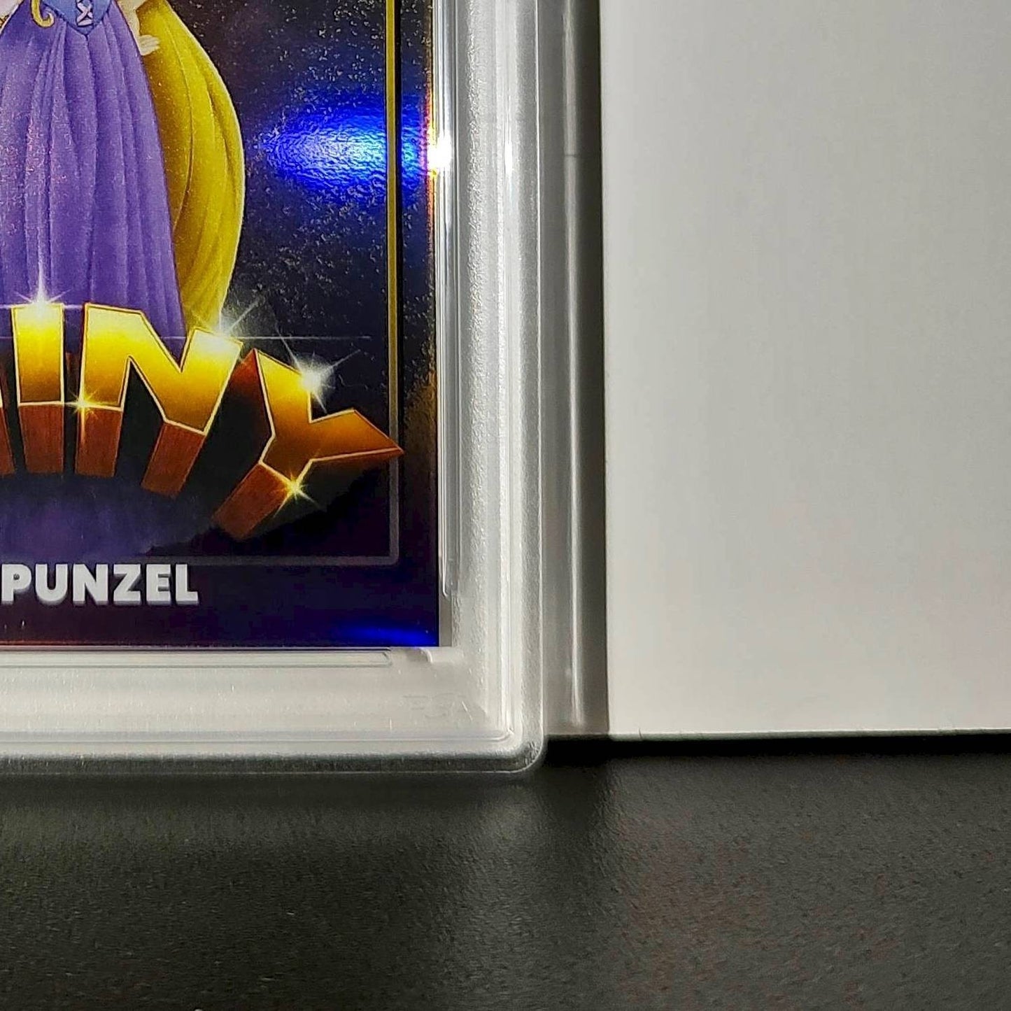 Rapunzel 2025 Topps Shiny Disney Wonder #S-16 Card Tangled PSA 9