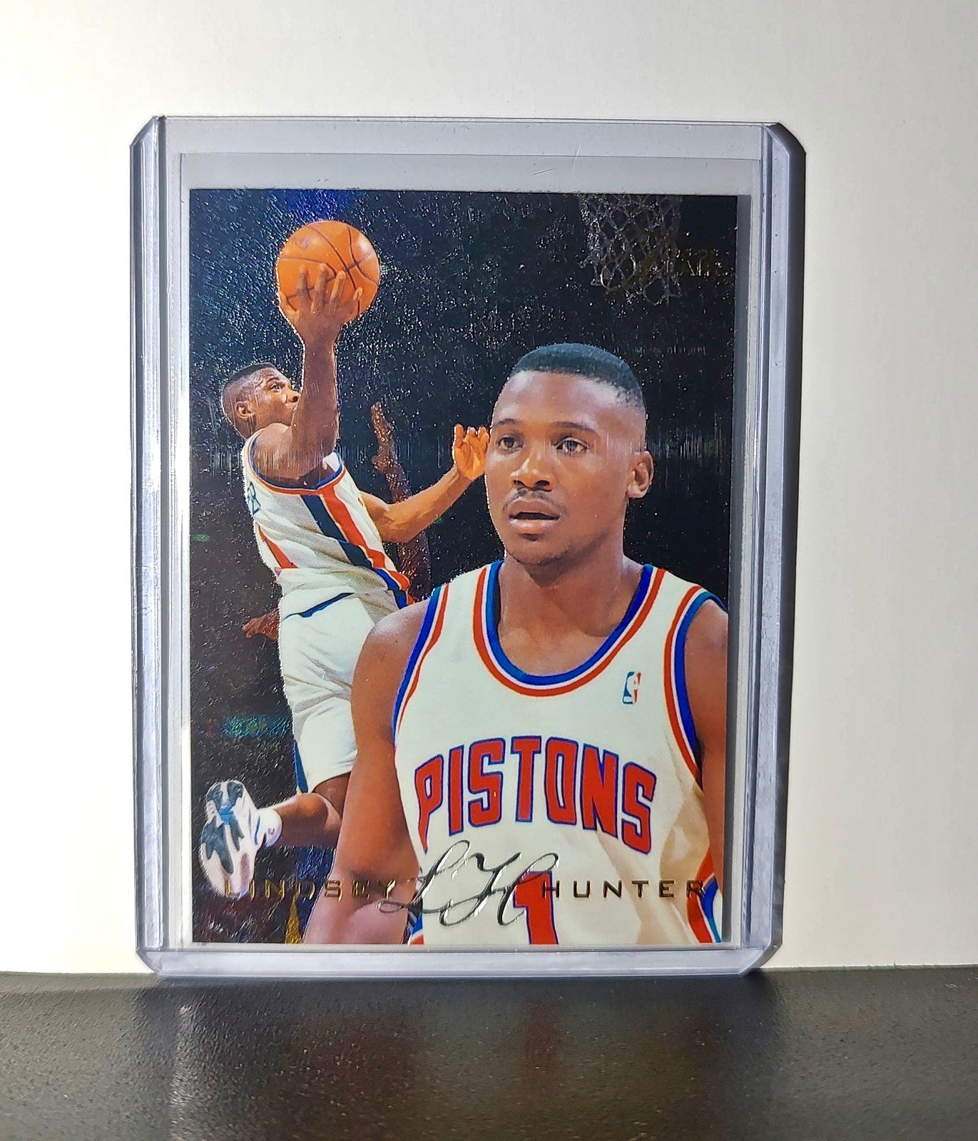 Lindsey Hunter 1995-96 Flair NBA #39 Card Detroit Pistons