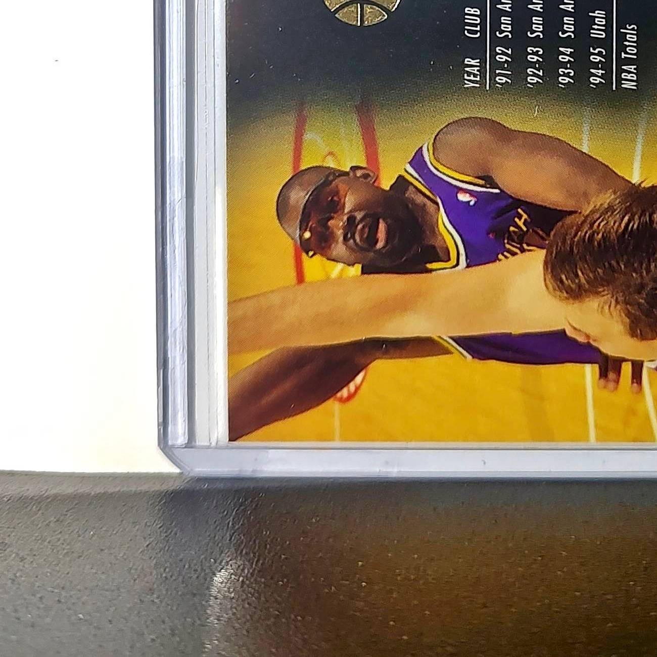 Antoine Carr 1995-96 Flair NBA #136 Card Utah Jazz