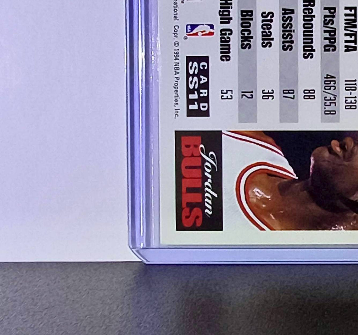 Michael Jordan 1993-94 Skybox Showdown Series VS Clyde Drexler #SS11 Card Bulls