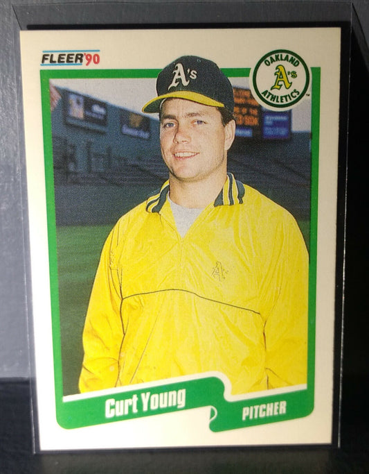 1990 Curt Young Fleer Baseball Card #24