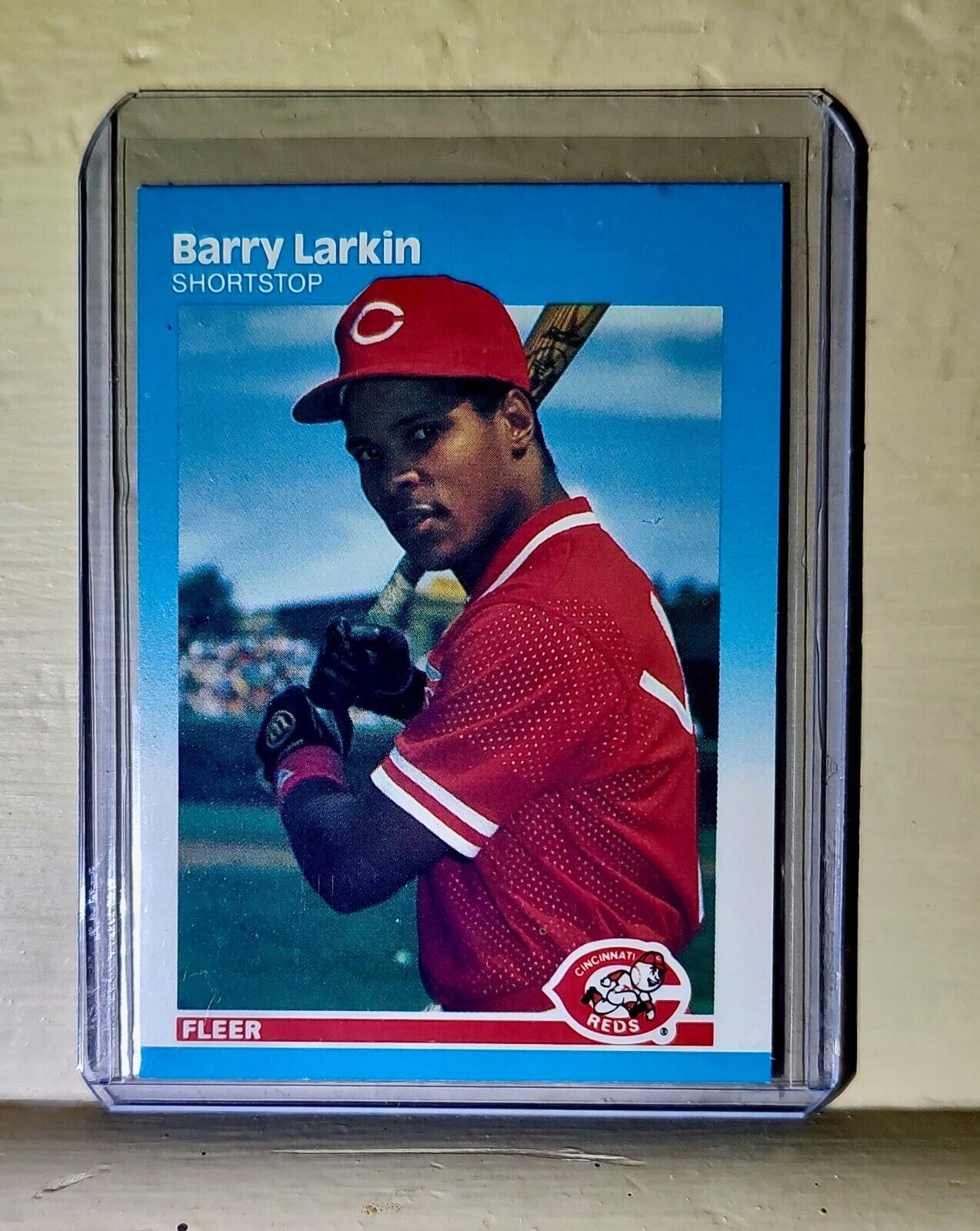 1987 Barry Larkin Fleer Baseball Card #204