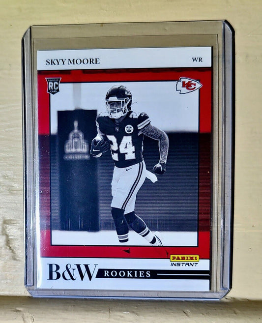 Skyy Moore 2022 Panini NFL Black & White Rookies #20 Football Card 1 of 649