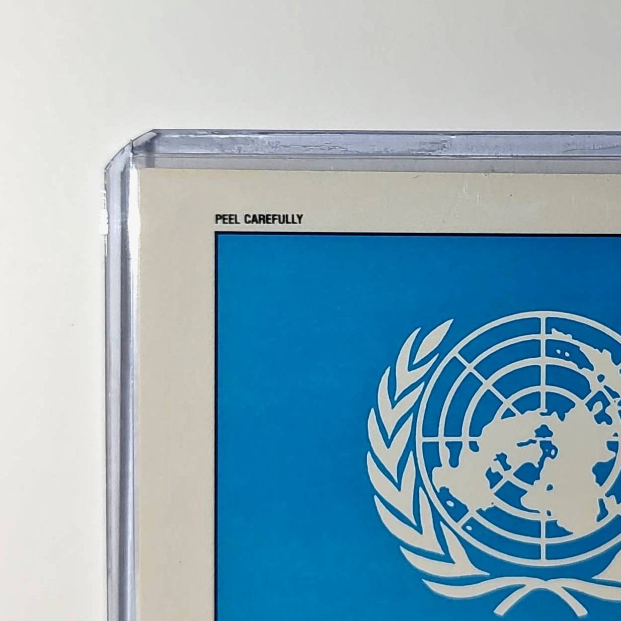 United Nations Flag 1991 Topps Desert Storm #33 Sticker Card