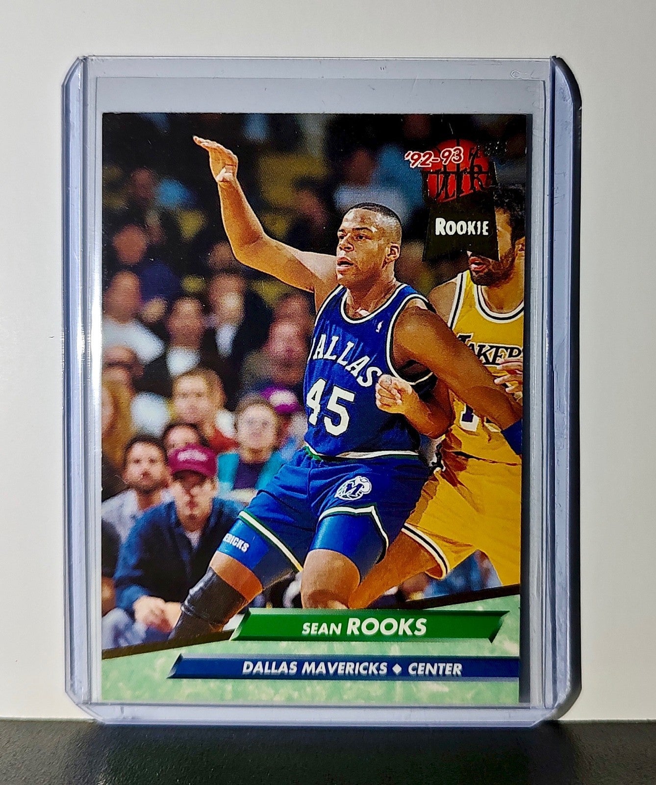 Sean Rooks Rookie 1992-93 Fleer Ultra NBA #249 Card Dallas Mavericks
