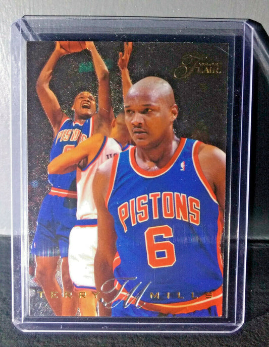 1995-96 Terry Mills Flair #40 Basketball Card