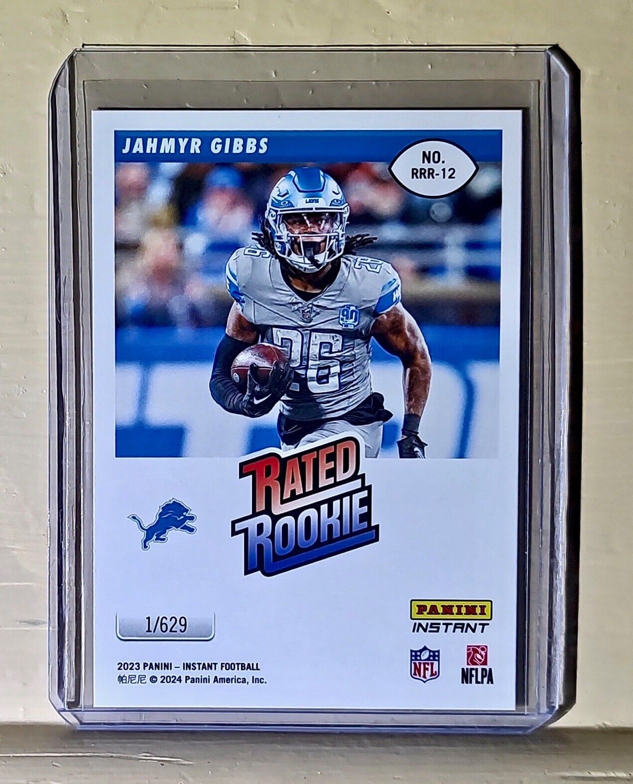 Jahmyr Gibbs 2023 Panini NFL Rated Rookie Retro #12 Football Card Lions 1/629