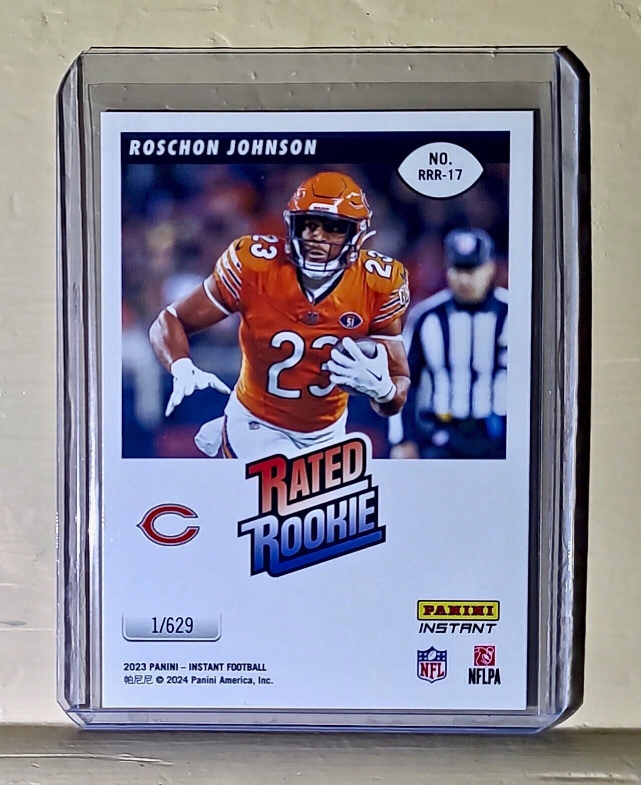 Roschon Johnson 2023 Panini NFL Rated Rookie Retro #17 Card Chicago Bears 1/629