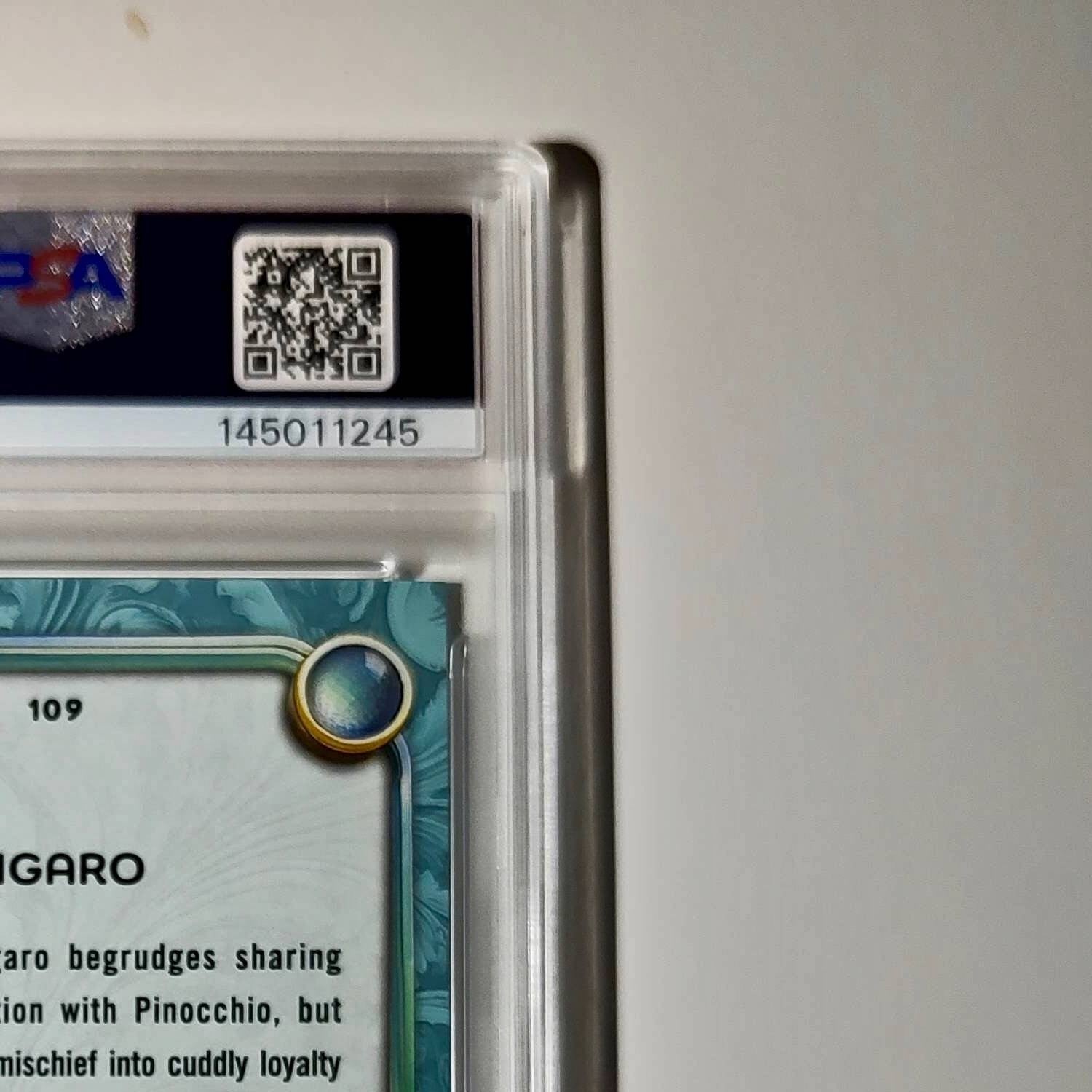 Figaro 2025 Topps Disney Wonder #109 Diamond Card Pinocchio PSA 8