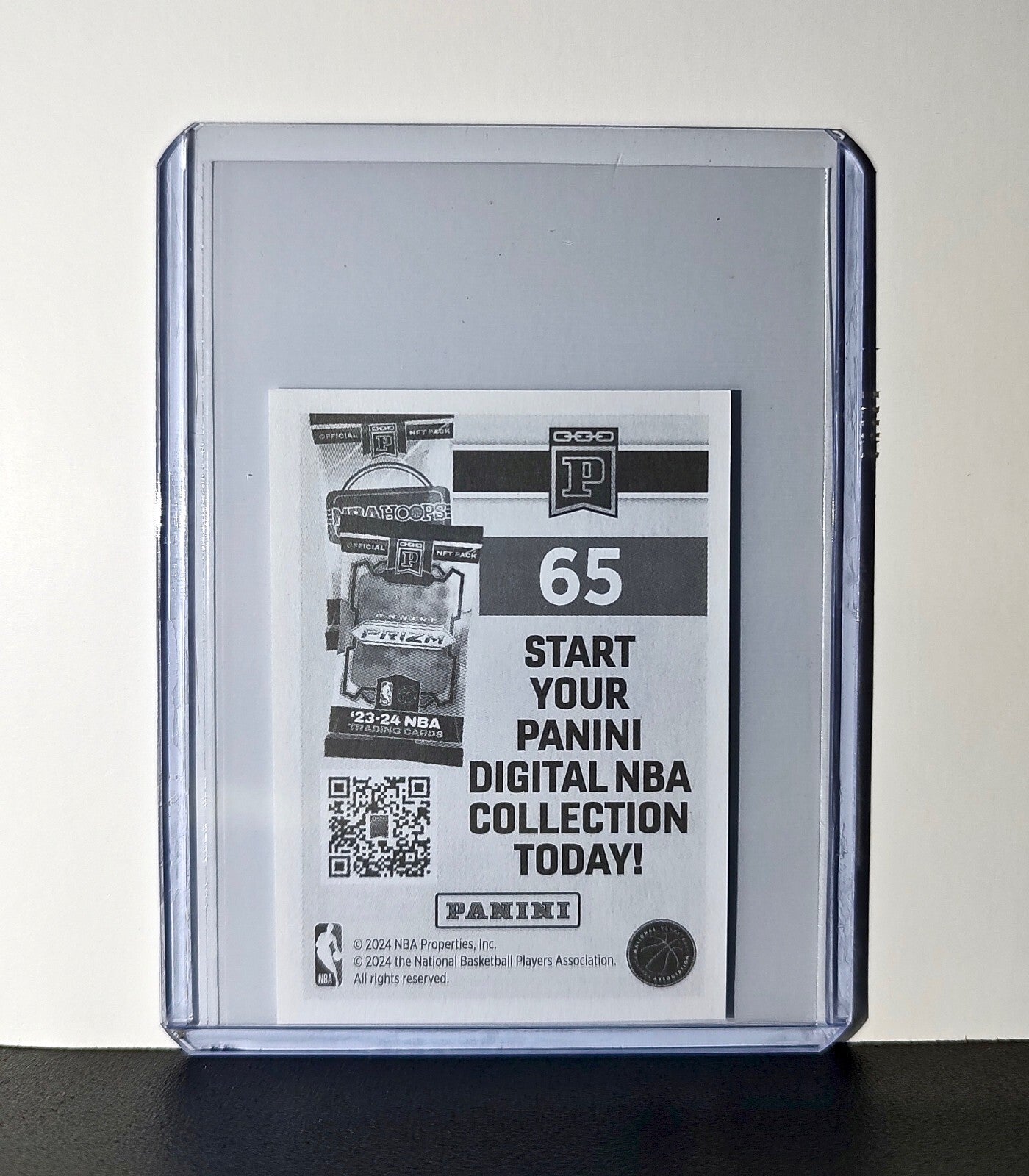 Giannis Antetokounmpo Global Icons 2024-25 Panini NBA 65 Sticker Milwaukee Bucks