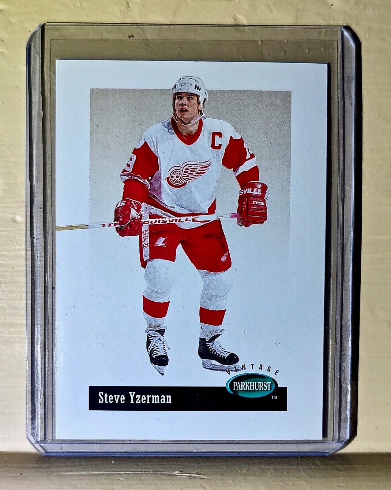 Steve Yzerman 1994 Upper Deck Parkhurst Vintage #V57 Hockey Card