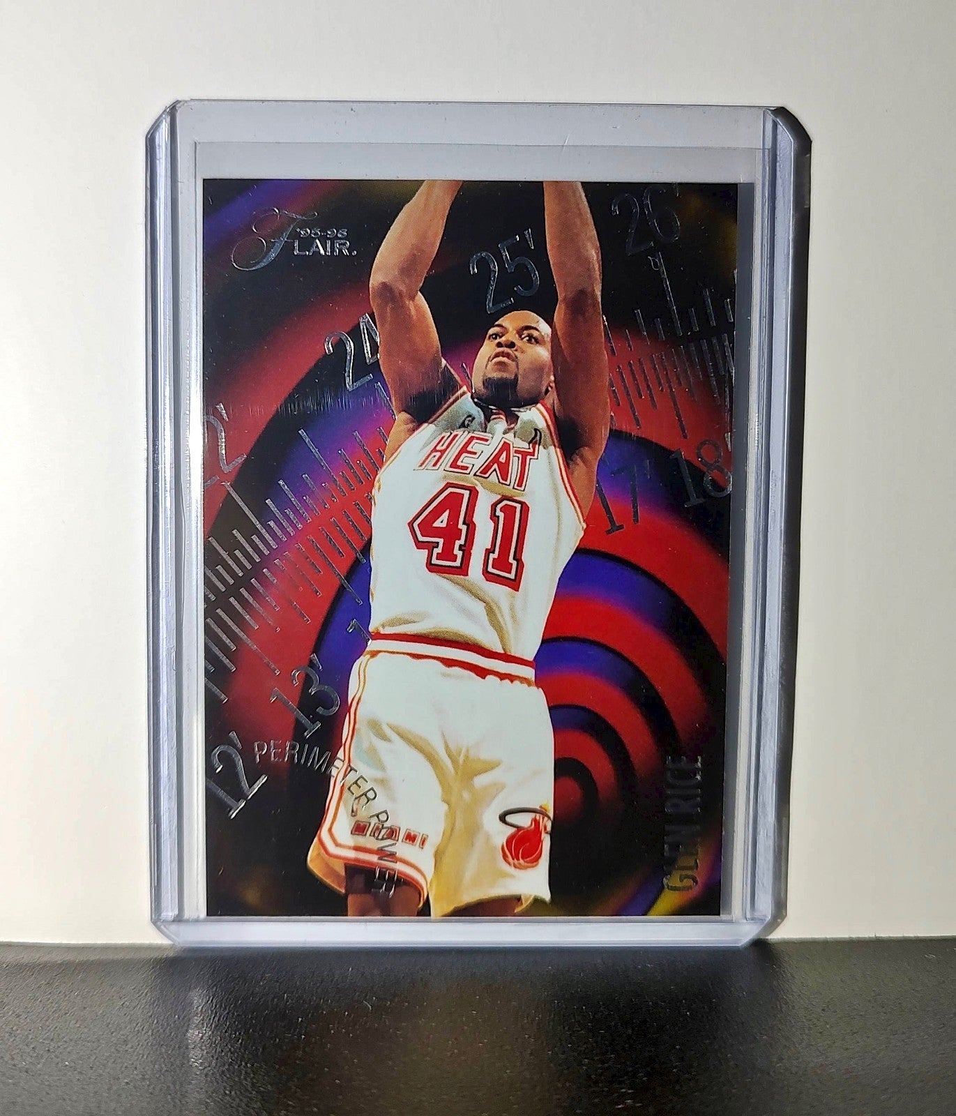 Glen Rice 1995-96 Flair NBA #10 Perimeter Power Card