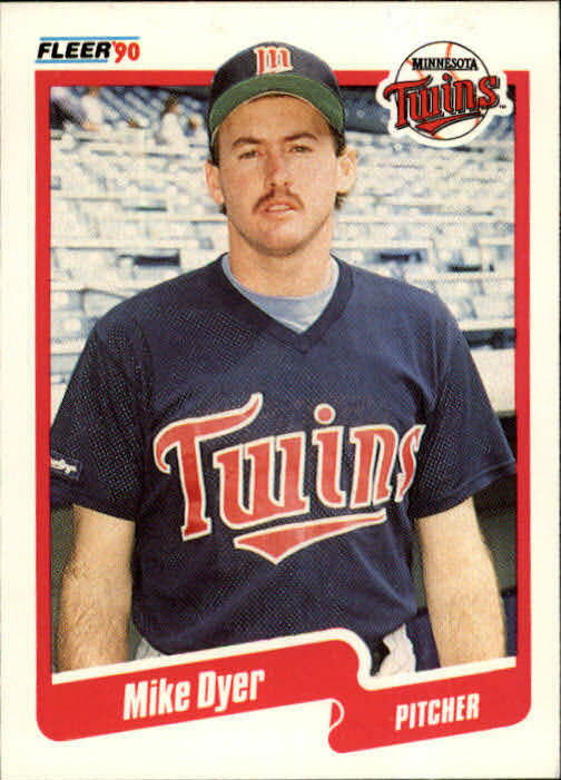 1990 Mike Dyer Fleer Baseball Card #372