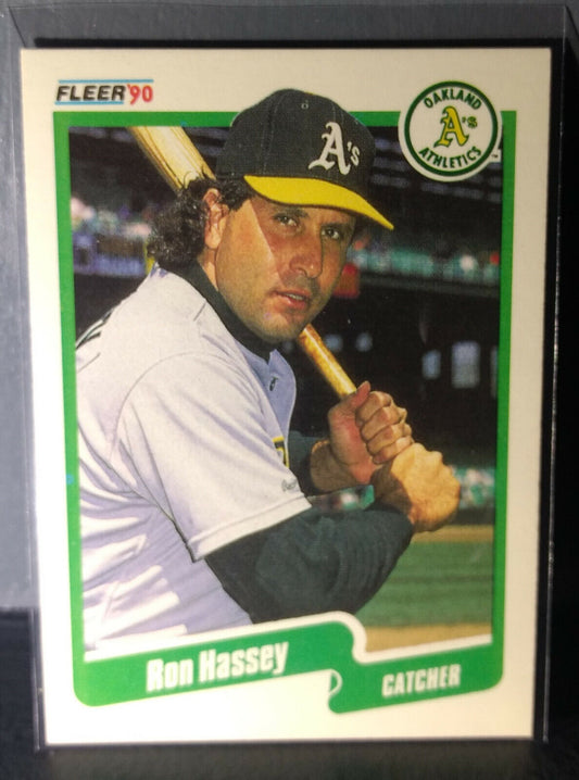 1990 Ron Hassey Fleer Baseball Card #8